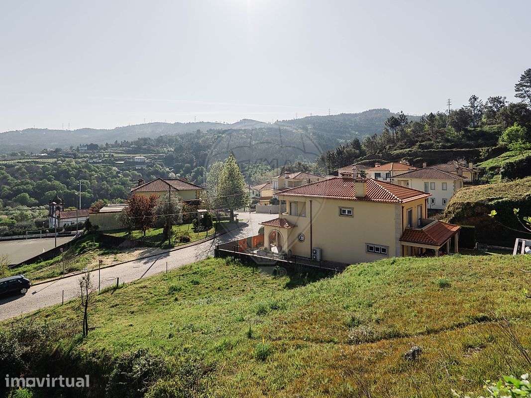 Terreno com 740m2 para construção moradia individual em Braga! - Grande imagem: 5/10