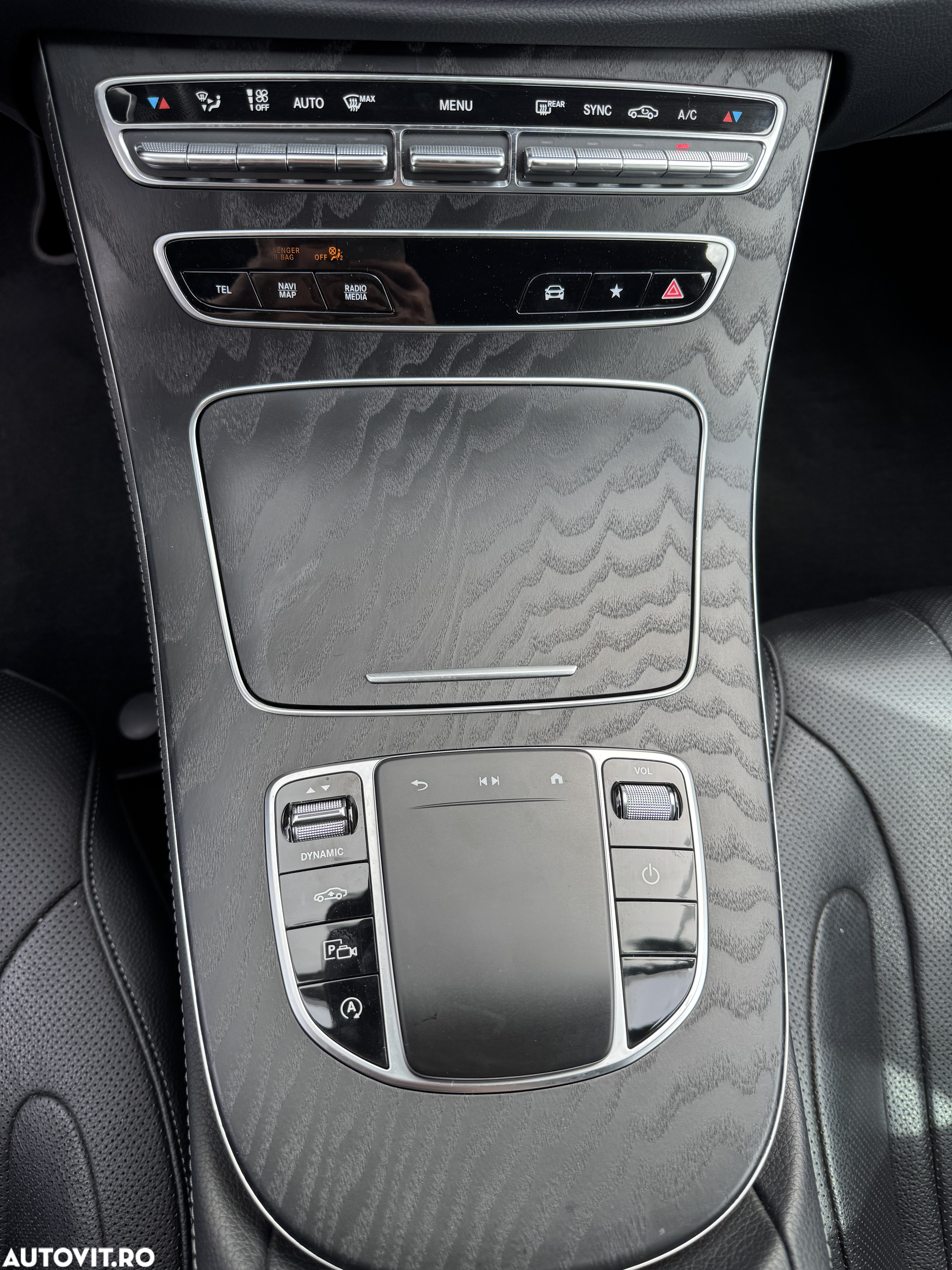 Mercedes-Benz CLS 300 d 4Matic 9G-TRONIC AMG Line - 8