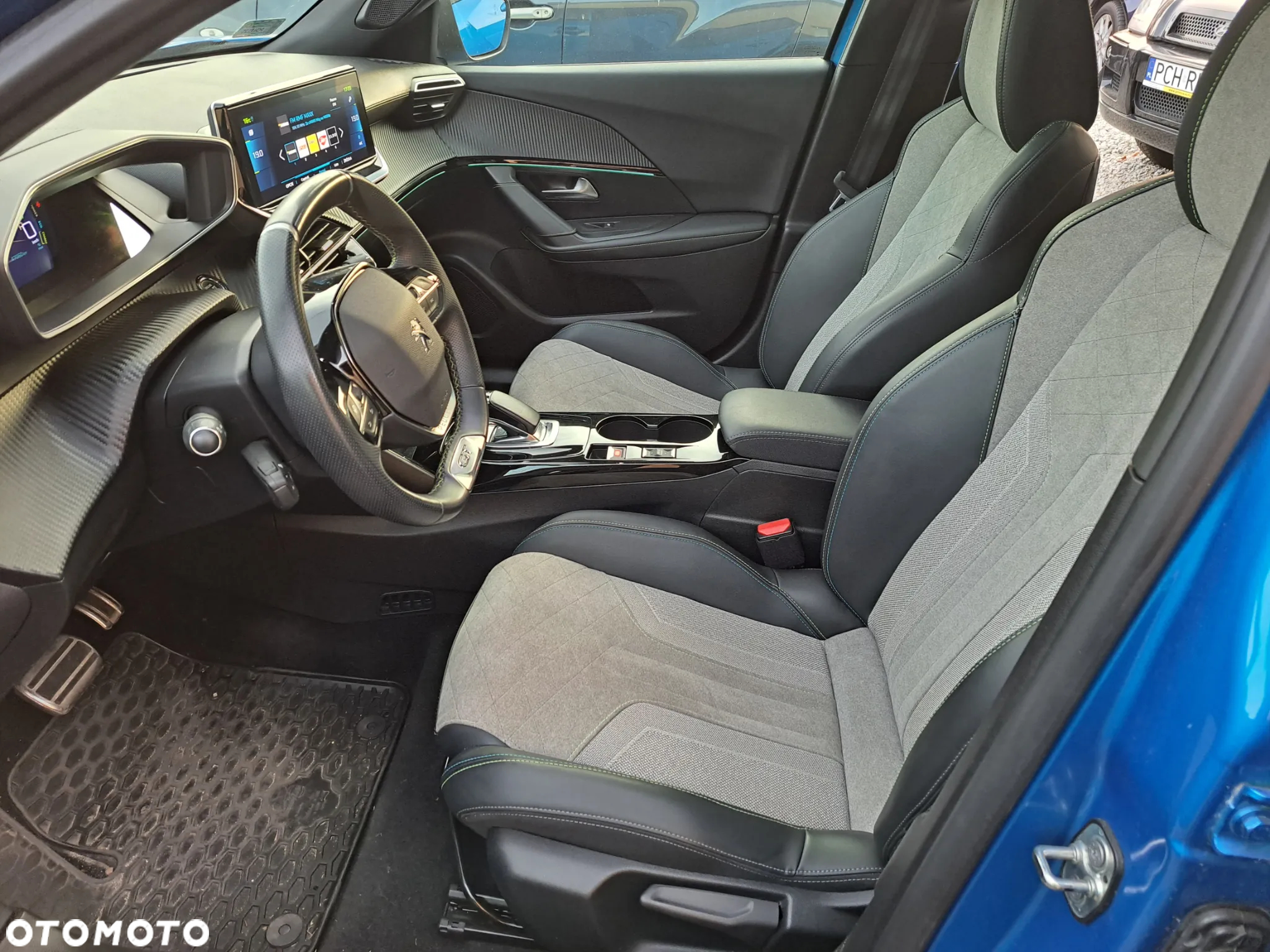 Peugeot 2008 e-2008 GT - 15