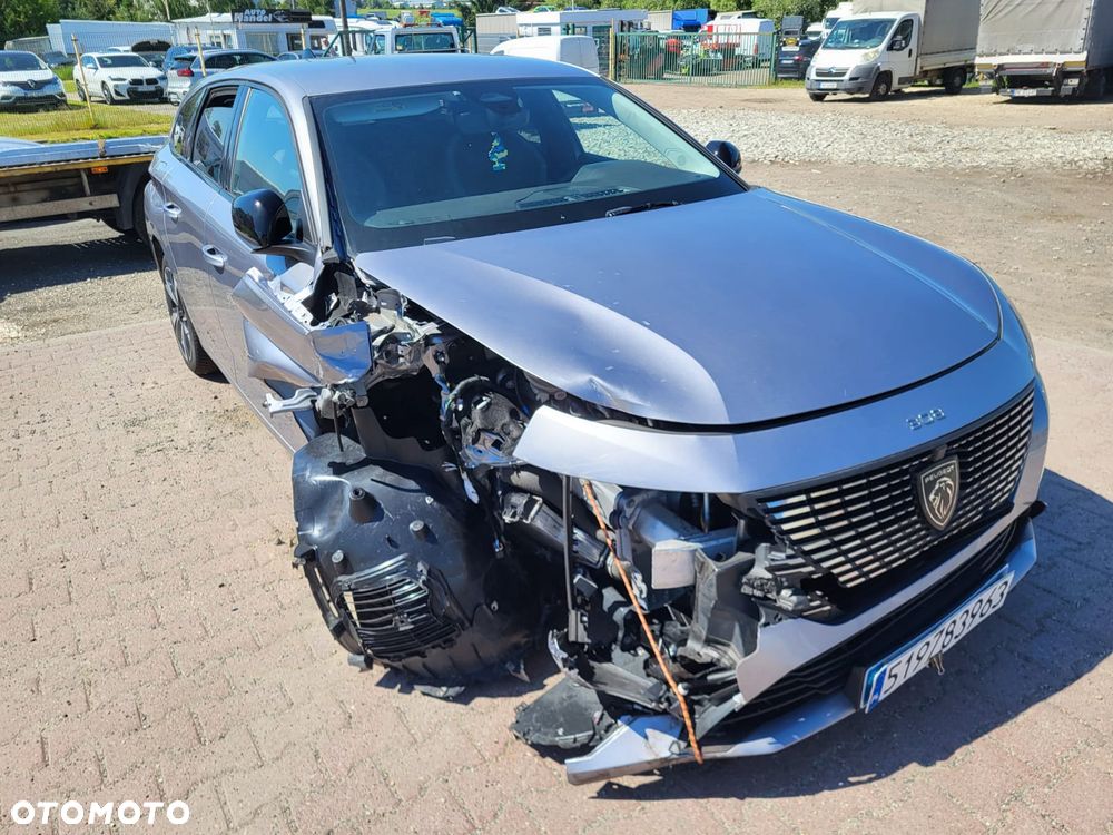 Peugeot 308 PureTech 130 GPF EAT8 Stop & Start Allure Business-Paket - 6