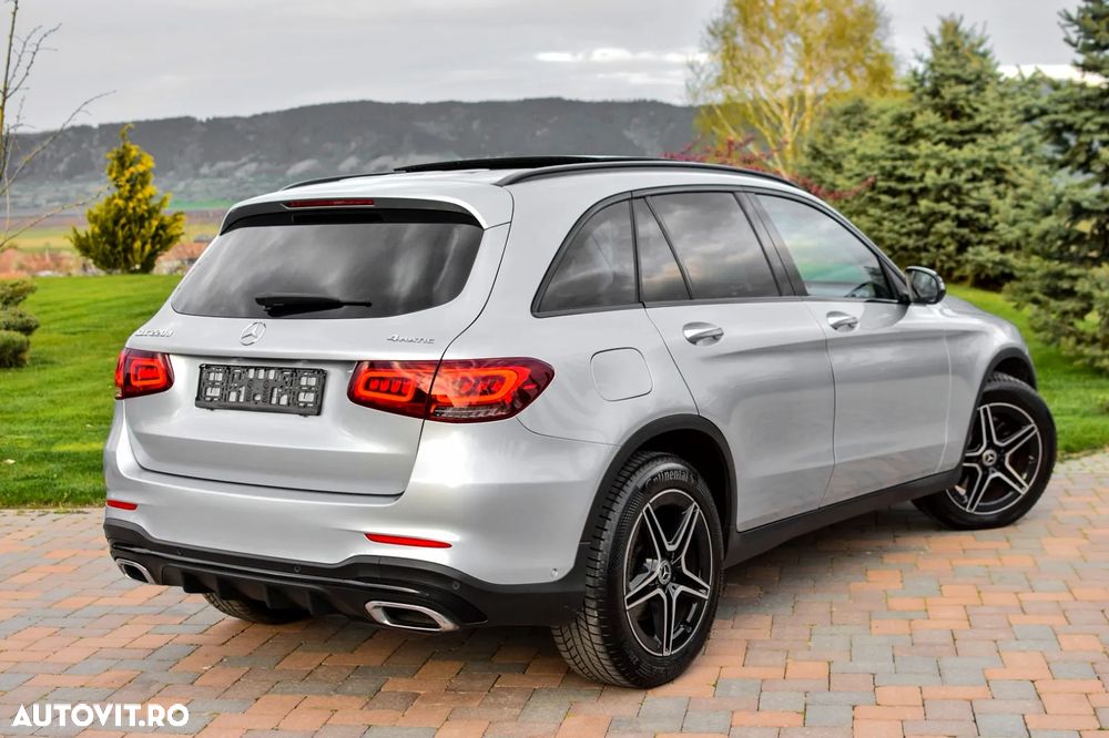 Mercedes-Benz GLC 220 d 4MATIC 9G-TRONIC AMG Line Plus - 19