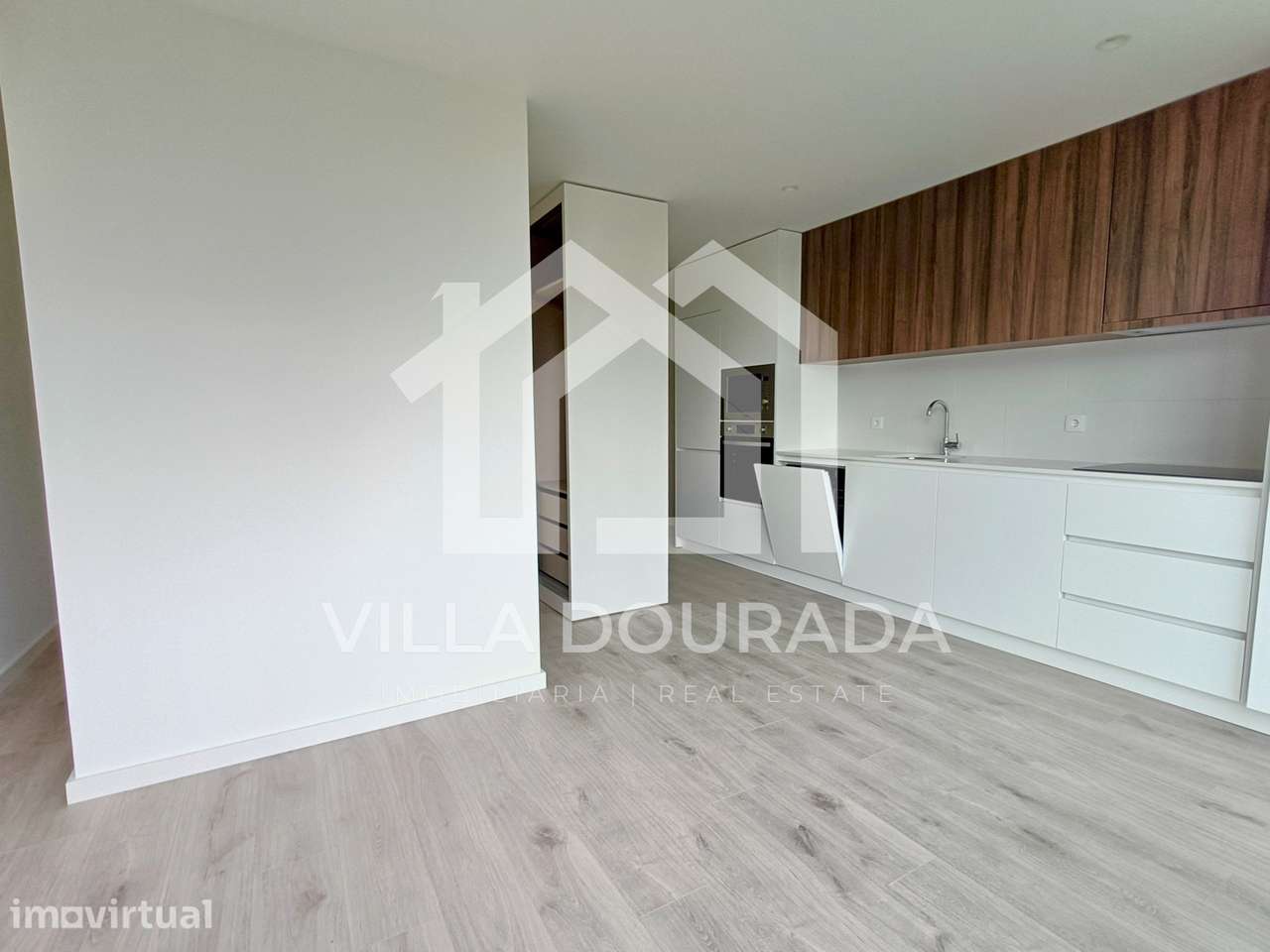 Estúdio novo c/ garagem, aos Caulinos na Senhora da Hora, perto NorteS - Grande imagem: 2/14