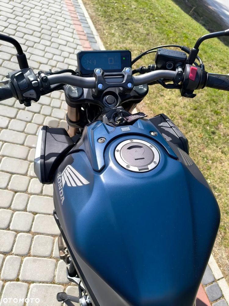 Honda CB - 18