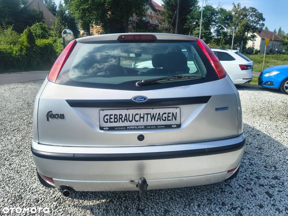 Ford Focus 1.6 Futura - 7