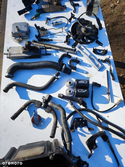 Yamaha FZ6 (2004–2009) części uchwyt przewód dekielek wiatrak silnik - 3