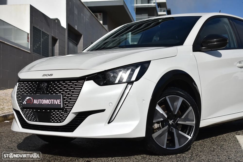 Peugeot e-208 GT - 3