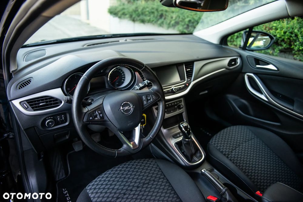 Opel Astra 1.5 D Start/Stop Business Elegance - 17