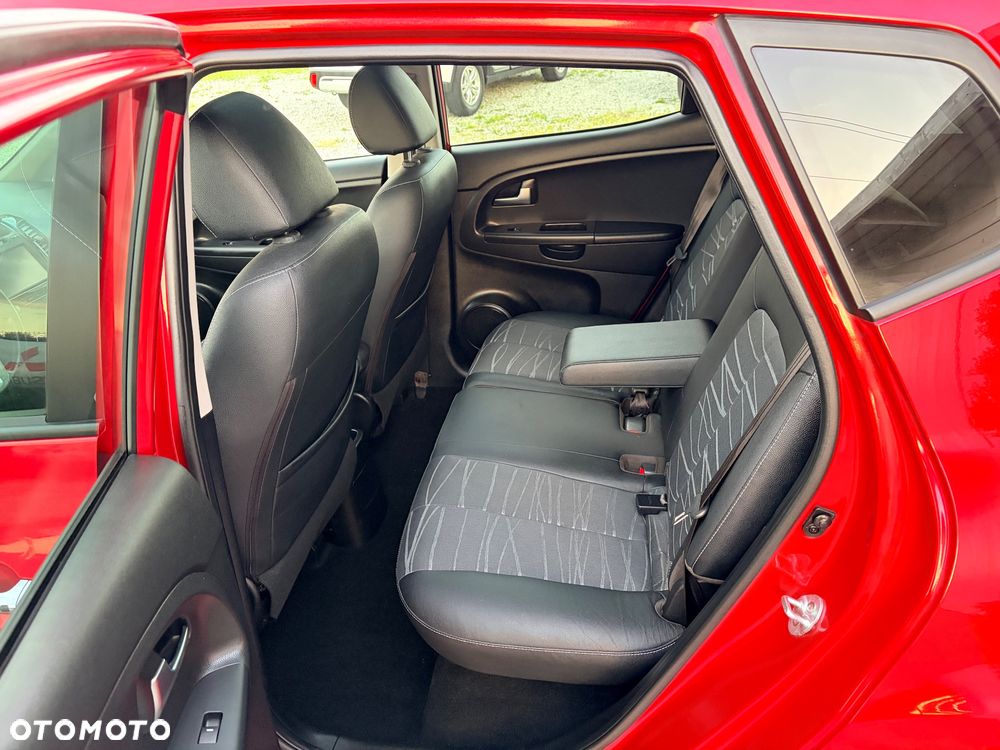 Kia Venga 1.6 CVVT Dream Team Edition - 15
