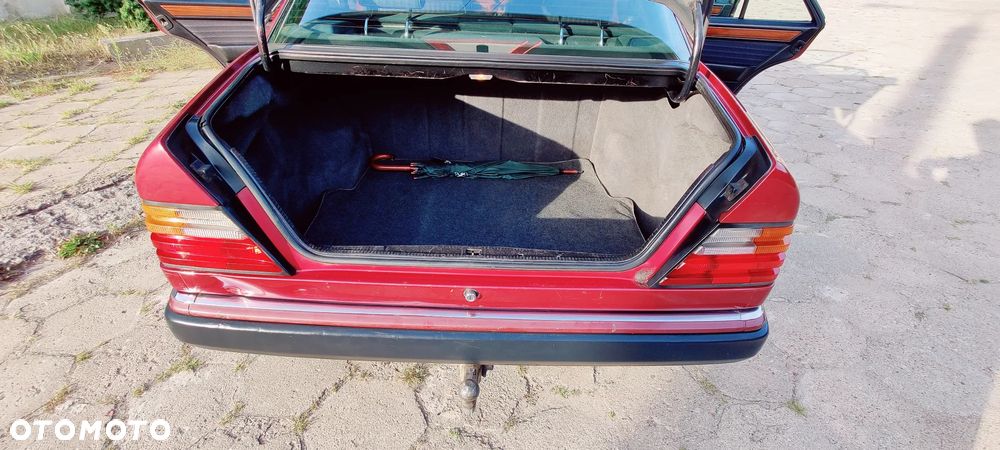 Mercedes-Benz W124 (1984-1993) - 20