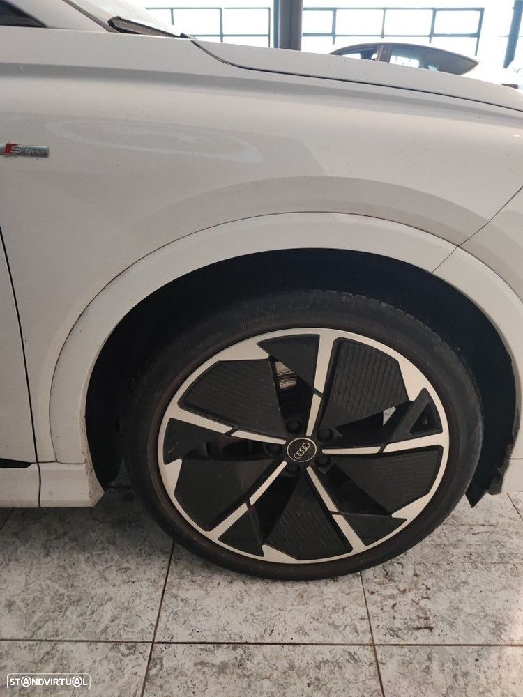 Audi Q4 e-tron 40 82 kWH - 10