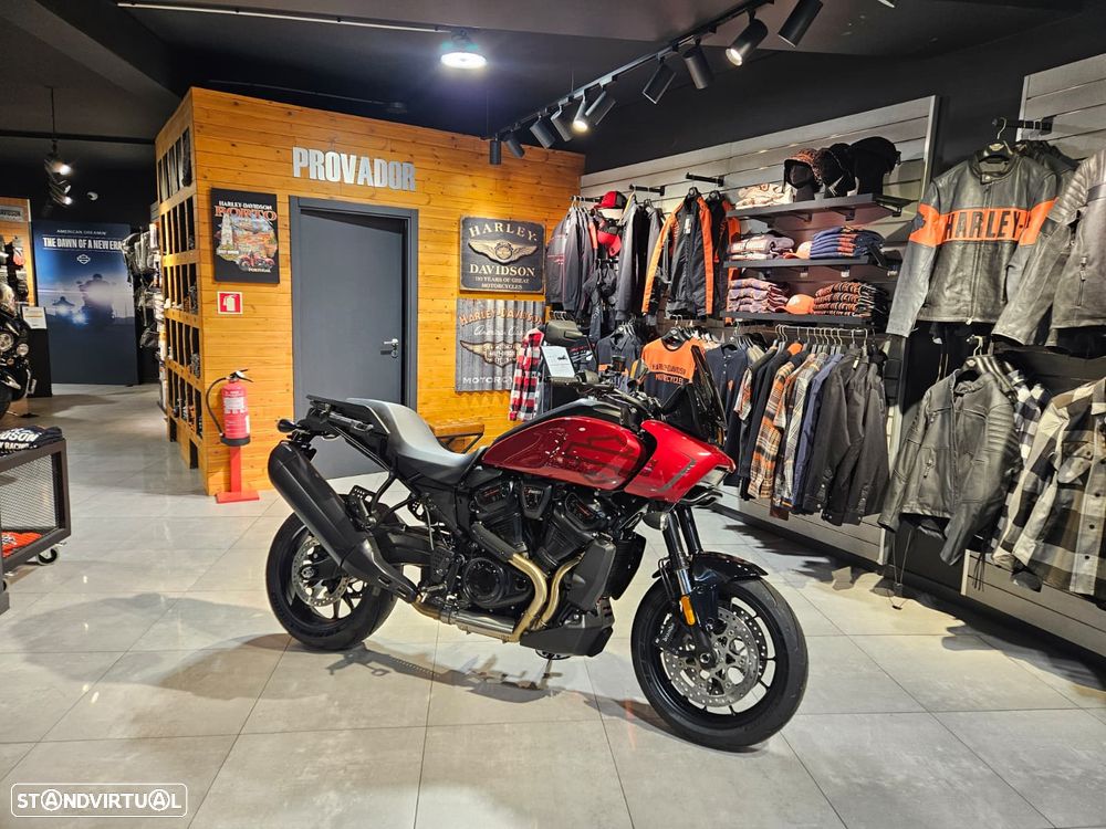 Harley-Davidson Pan America ST - 1