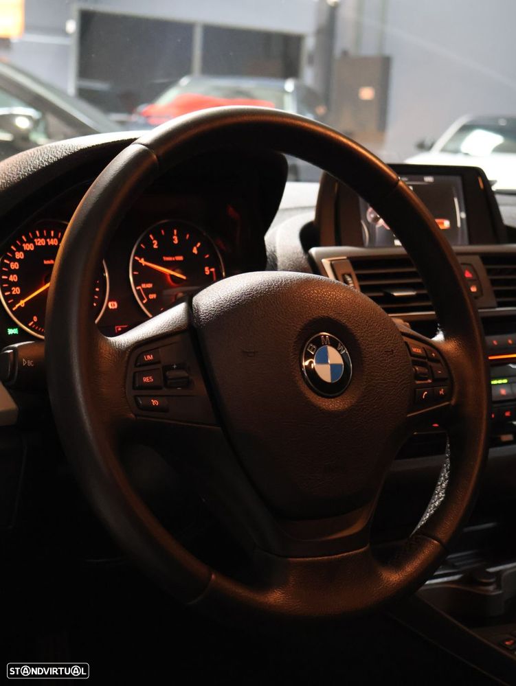 BMW 116 d EDynamics Line Urban - 16