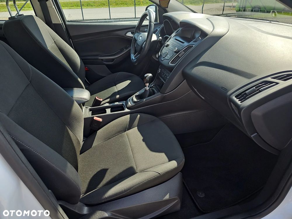 Ford Focus 1.5 TDCi Trend - 21