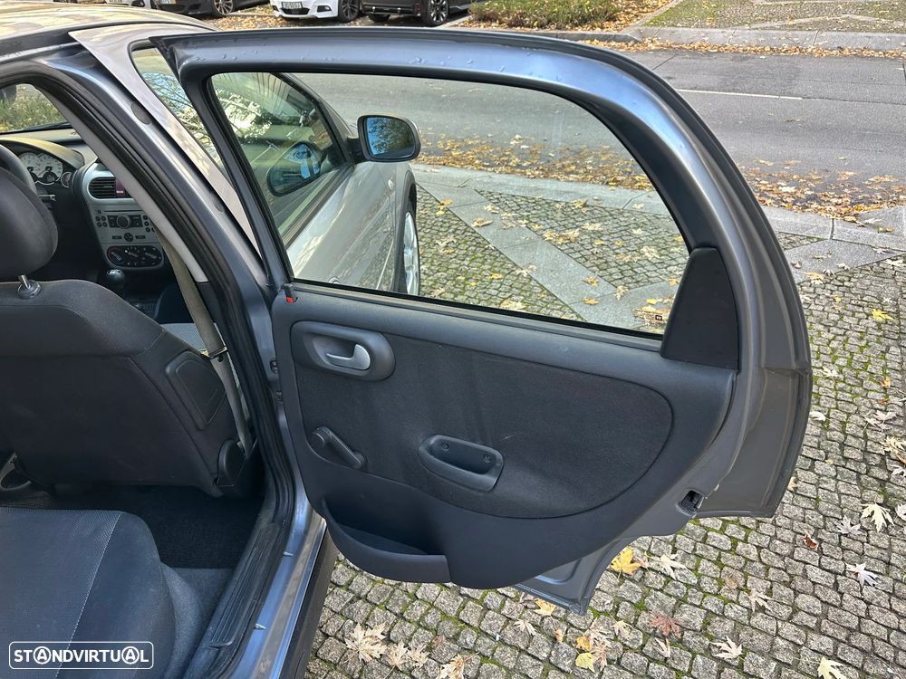 Opel Corsa 1.3 CDTi Enjoy EcoFLEX - 19