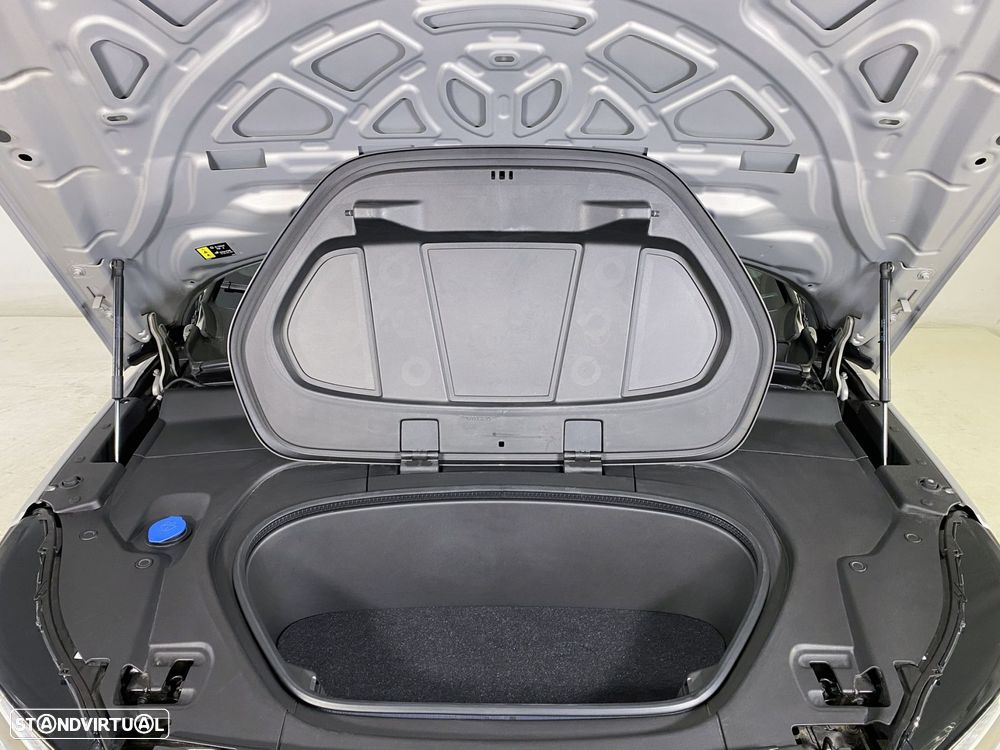 Volvo XC 40 Recharge Core - 23