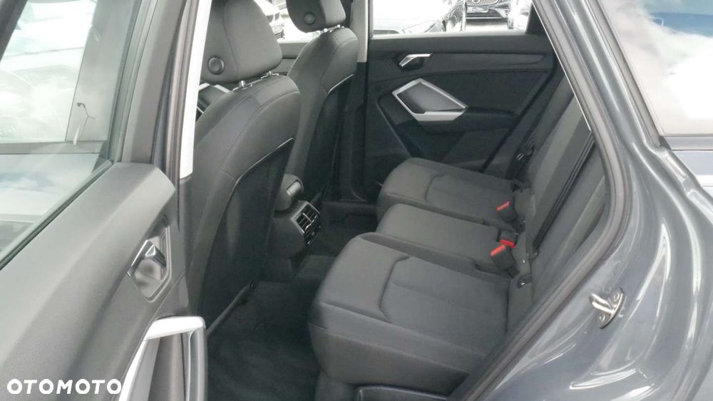 Audi Q3 - 16