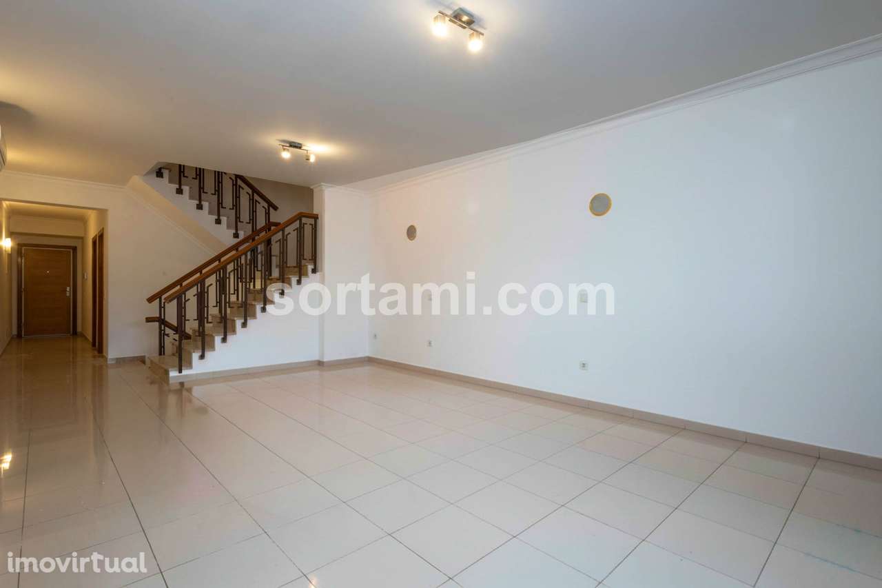 Apartamento T2+2 Venda em Quarteira,Loulé - Grande imagem: 4/39