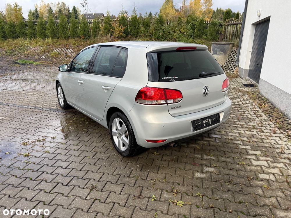Volkswagen Golf VI 1.6 TDI Highline DSG - 4