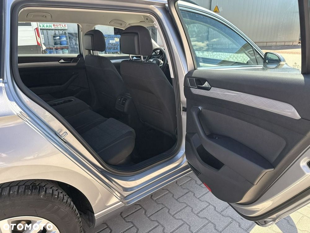 Volkswagen Passat 1.5 TSI EVO Business DSG - 17