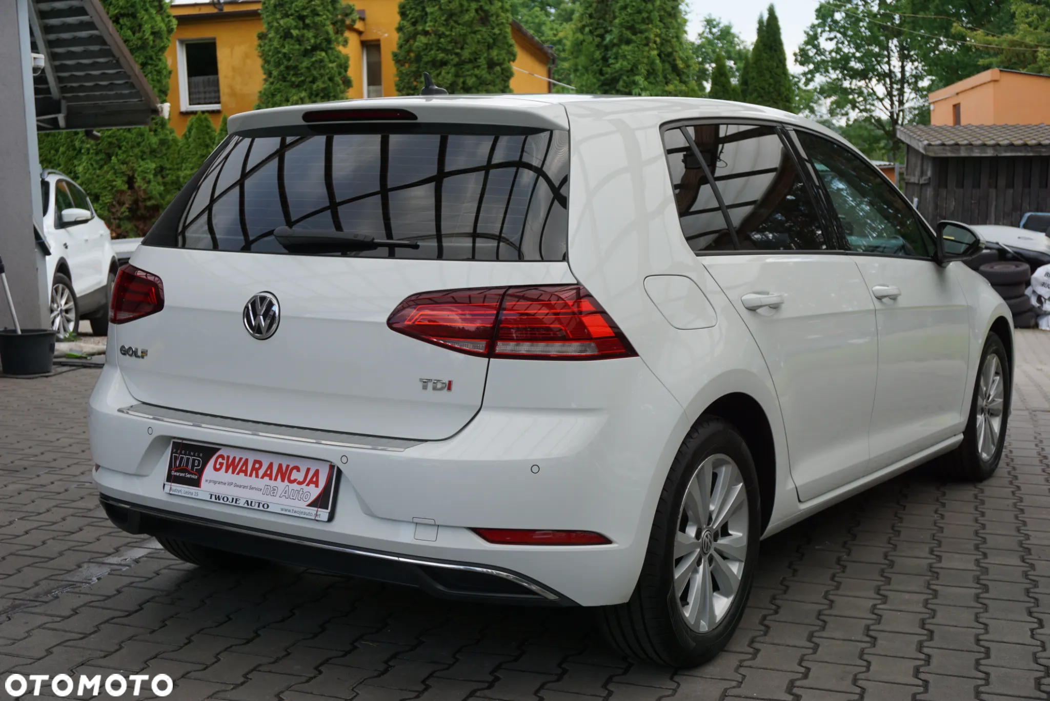 Volkswagen Golf 1.6 TDI SCR Comfortline - 3