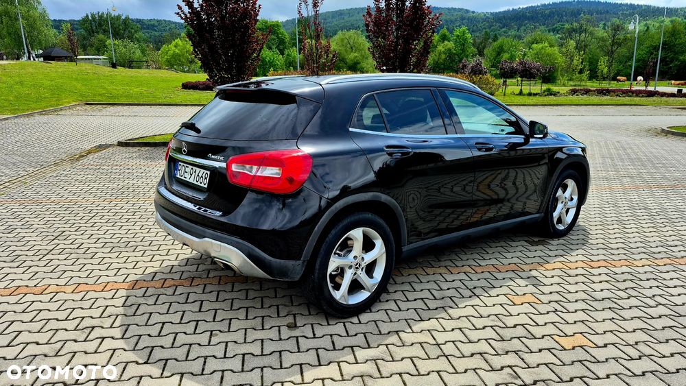 Mercedes-Benz GLA 250 4-Matic - 7