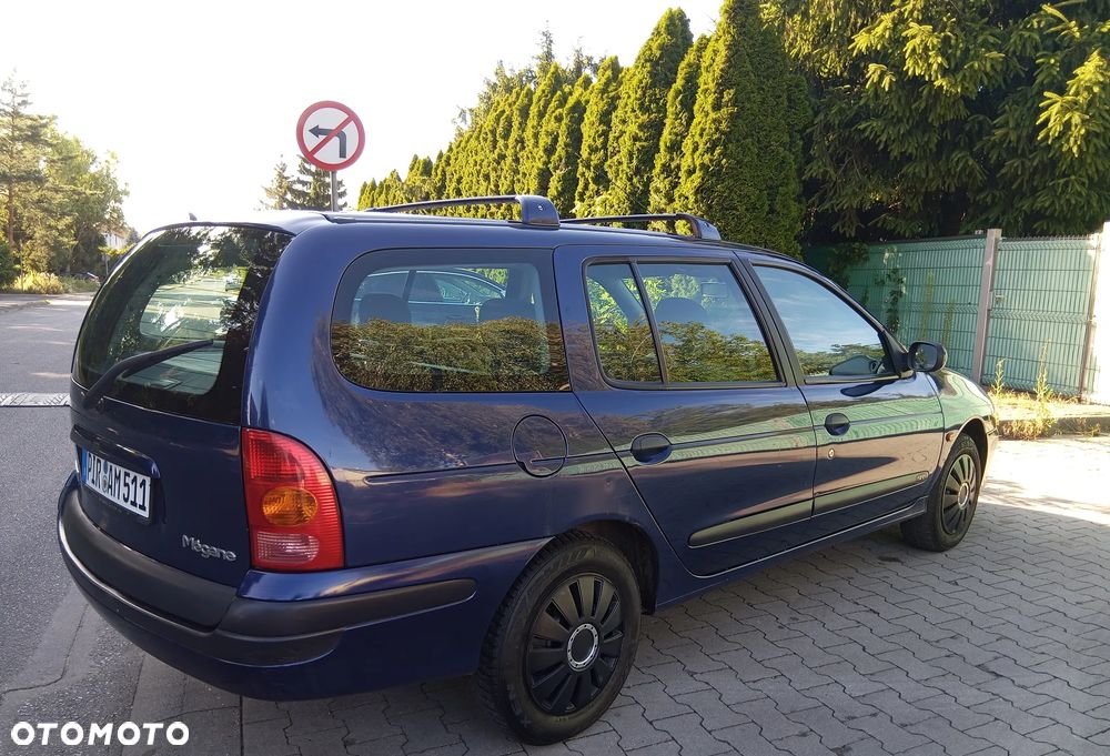 Renault Megane 1.4 16V Authentique - 5
