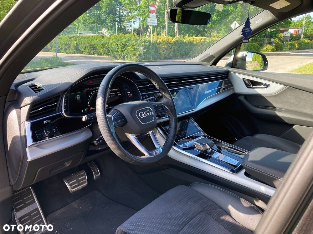 Audi Q7 55 TFSI mHEV Quattro S Line Tiptr - 23