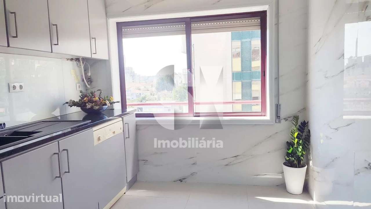 T2+1 TOTALMENTE RENOVADO NO CORAÇÃO DE SÃO JOÃO DA MADEIRA - Grande imagem: 2/26