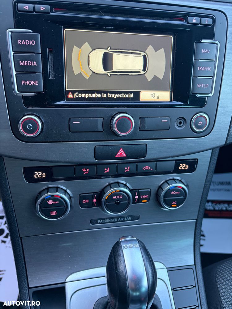 Volkswagen Passat - 14