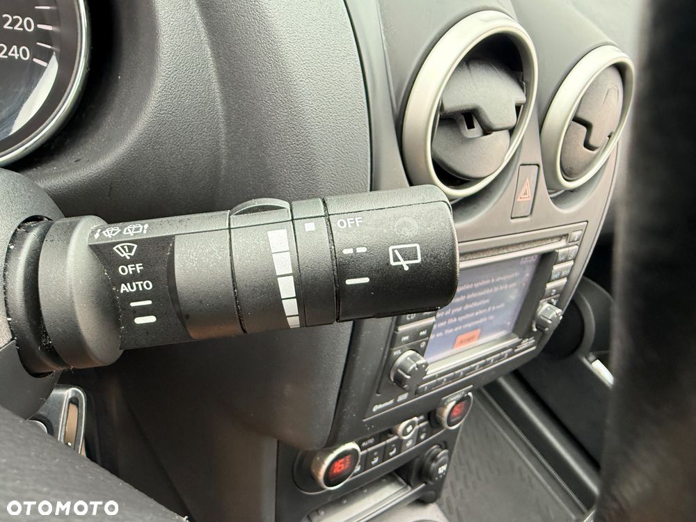 Nissan Qashqai+2 - 33
