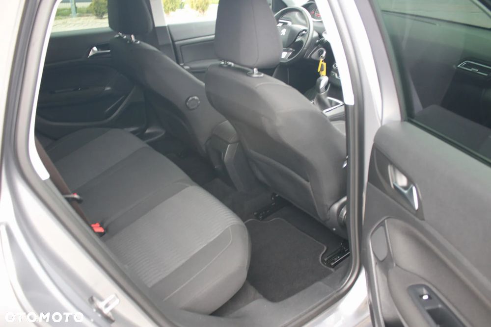 Peugeot 308 1.2 PureTech Active S&S - 24