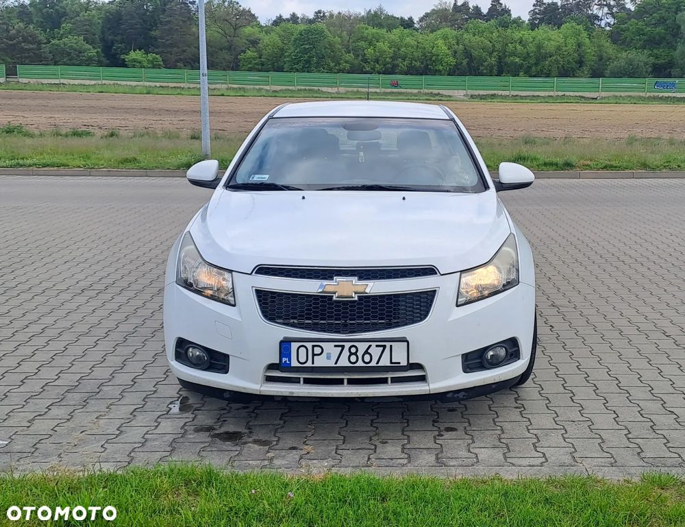 Chevrolet Cruze 1.6 Base - 2