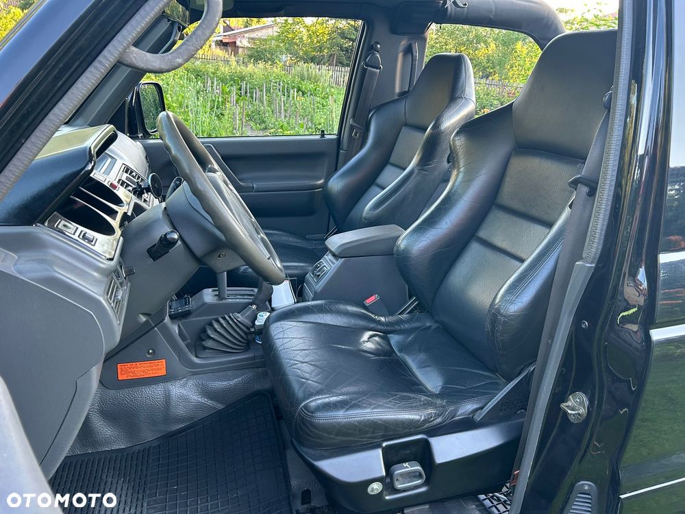 Mitsubishi Pajero Sport - 21