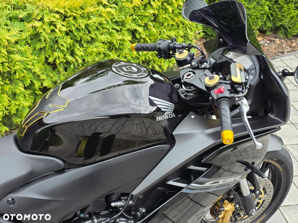 Honda CBR - 10