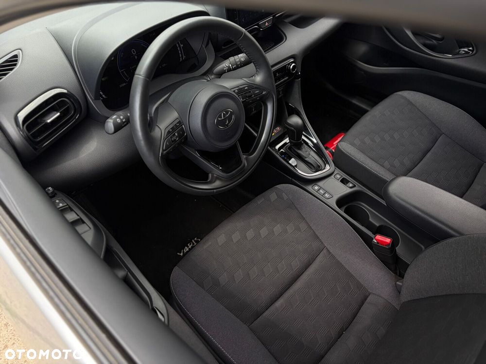 Toyota Yaris Hybrid 1.5 Style - 22