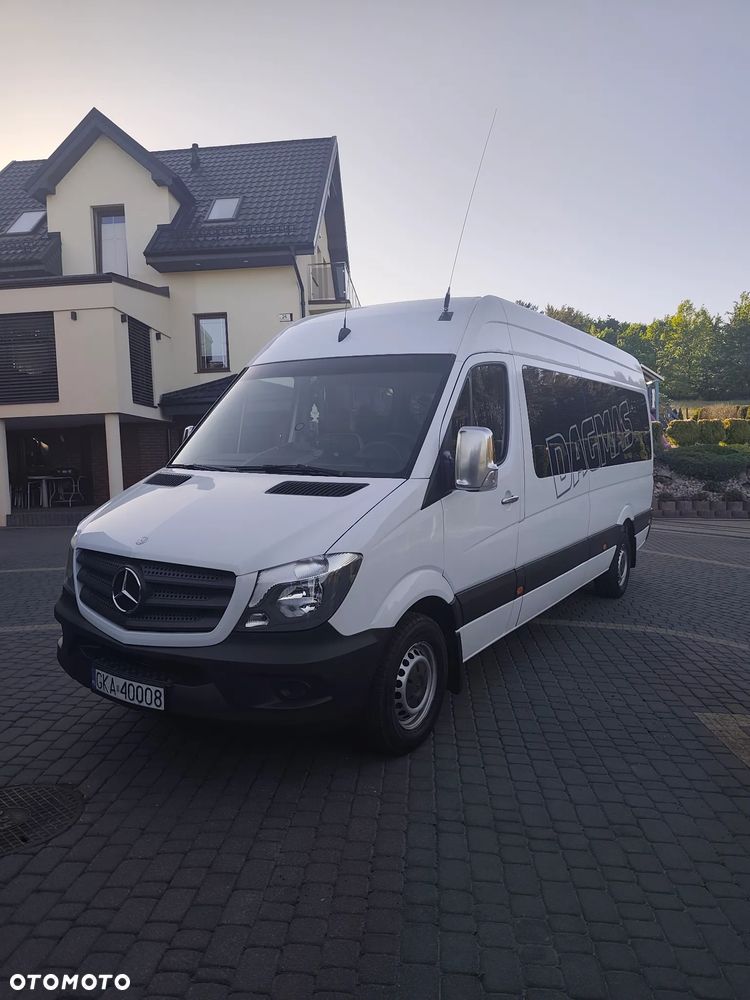Mercedes-Benz Sprinter - 1