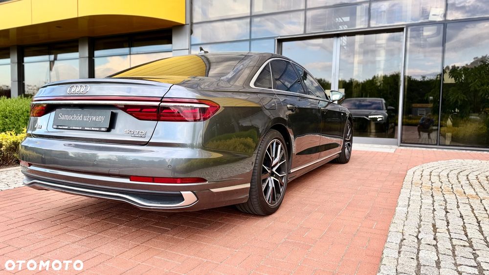 Audi A8 - 5