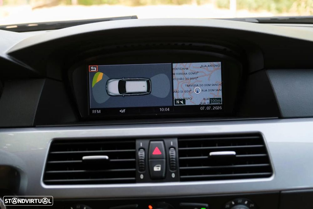 BMW 520 d Executive - 15