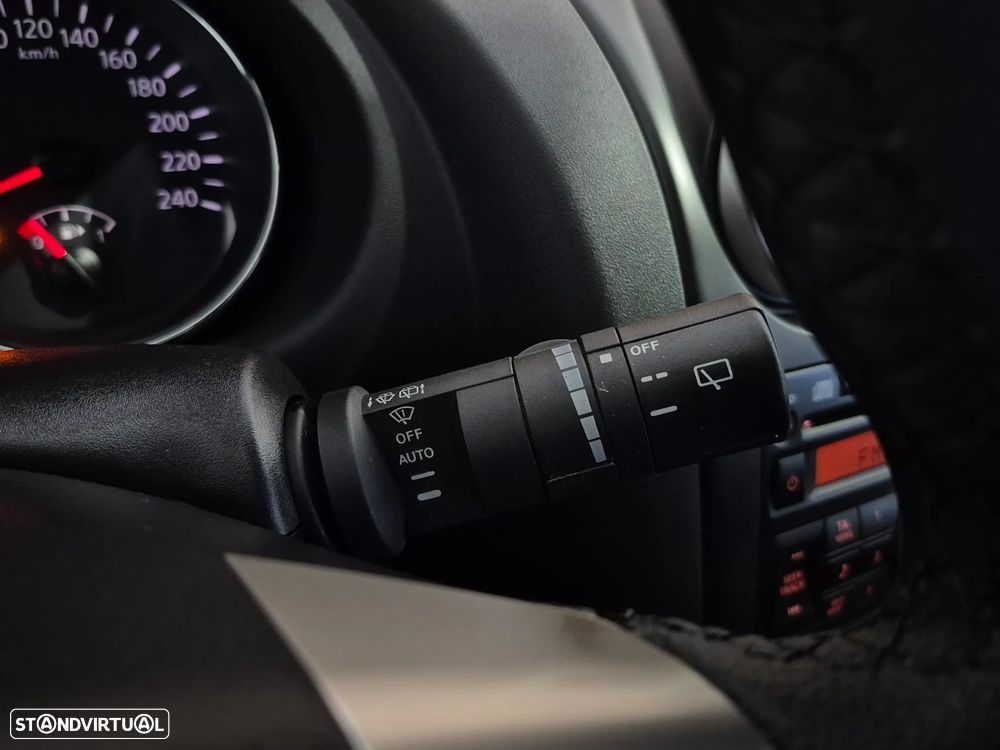 Nissan Qashqai 1.6 Acenta 17 - 23