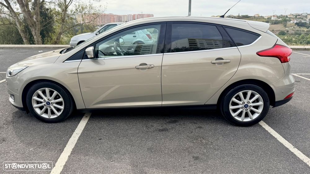 Ford Focus 1.0 SCTi ST-Line - 4