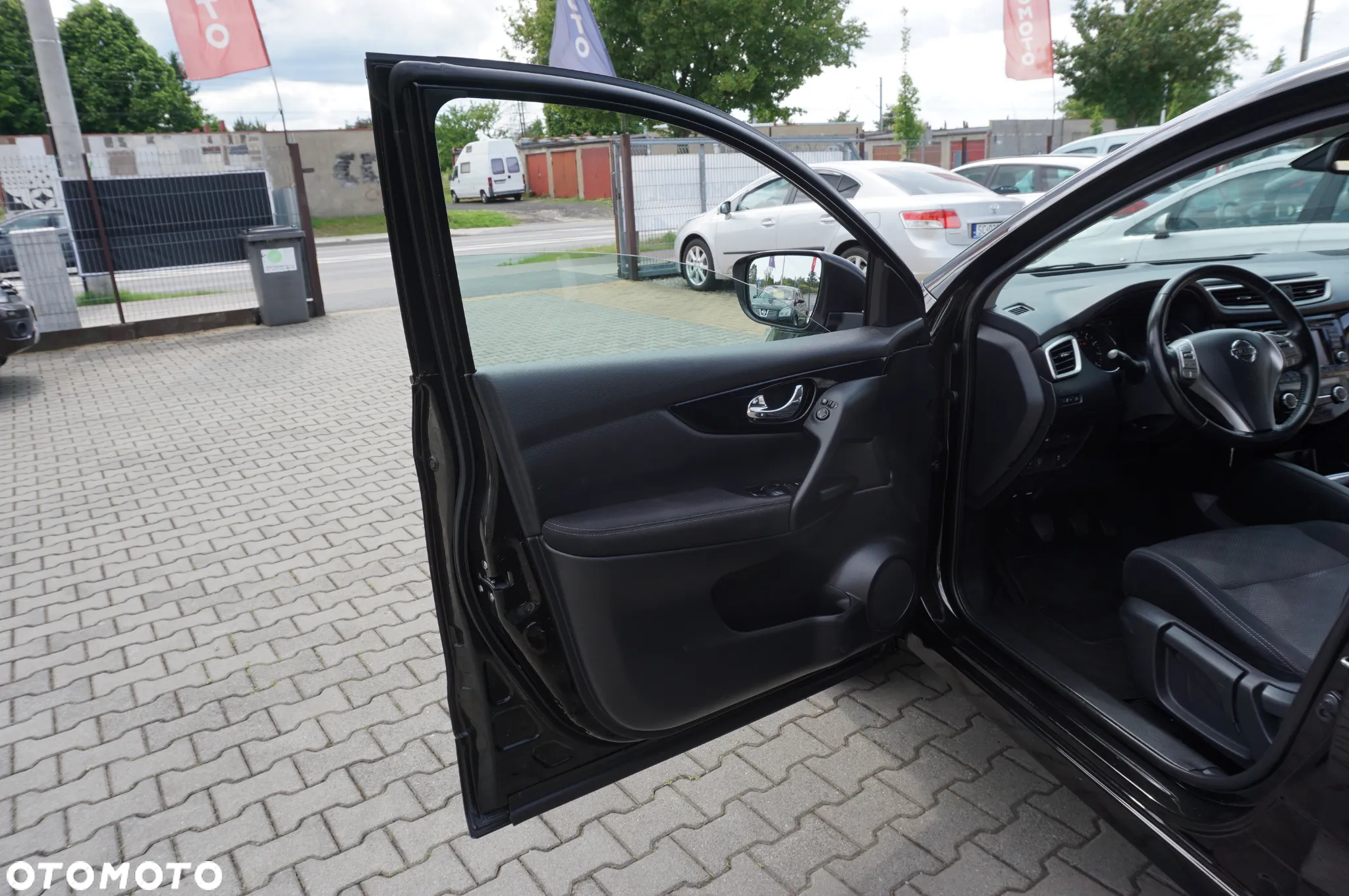 Nissan Qashqai 1.2 DIG-T Acenta EU6 - 17