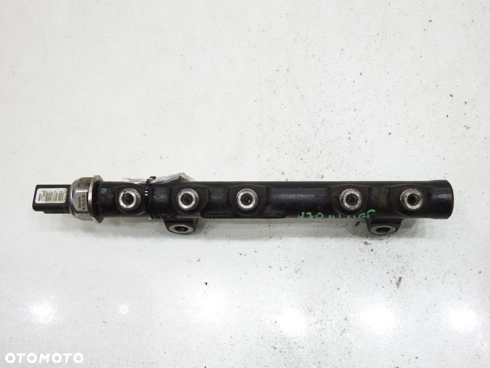 LISTWA WTRYSKOWA VOLVO V70 III 1.6 D - 2