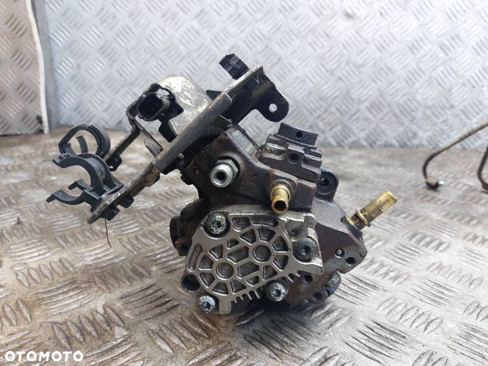 POMPA WTRYSKOWA + WTRYSKIWACZE FOCUS MK2 1.6 TDCI 9656300380 0445110239 - 4