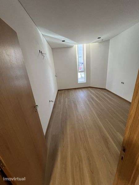 Apartamento T1 + 1 centro de anadia - Grande imagem: 2/9