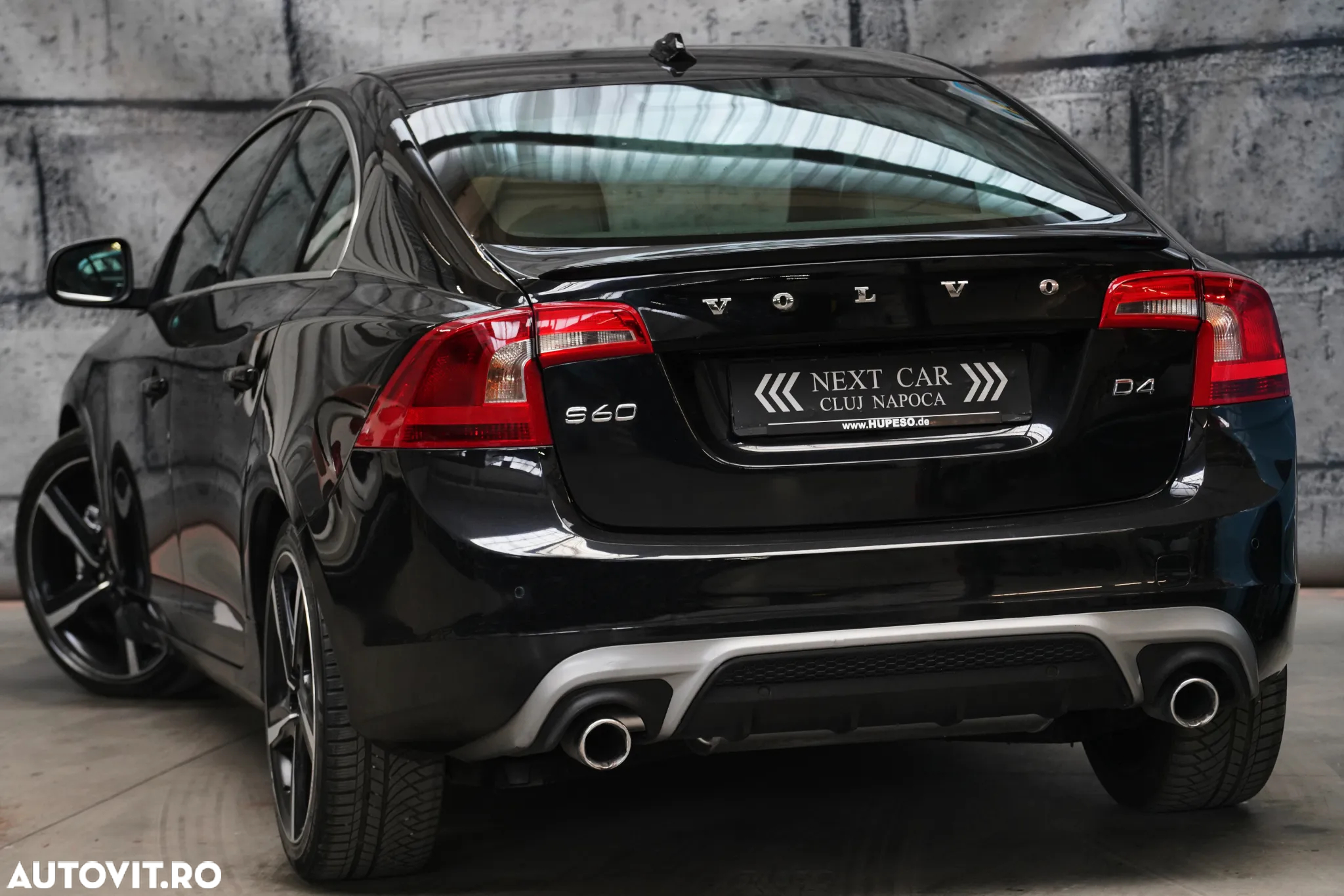 Volvo S60 D4 Geartronic RDesign - 4