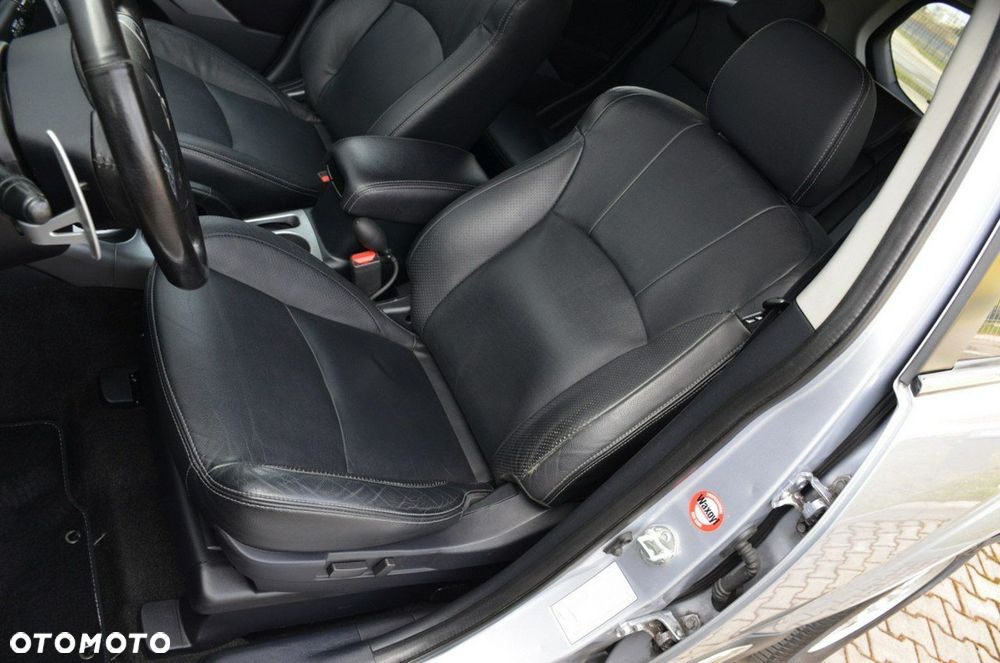 Mitsubishi Outlander - 24