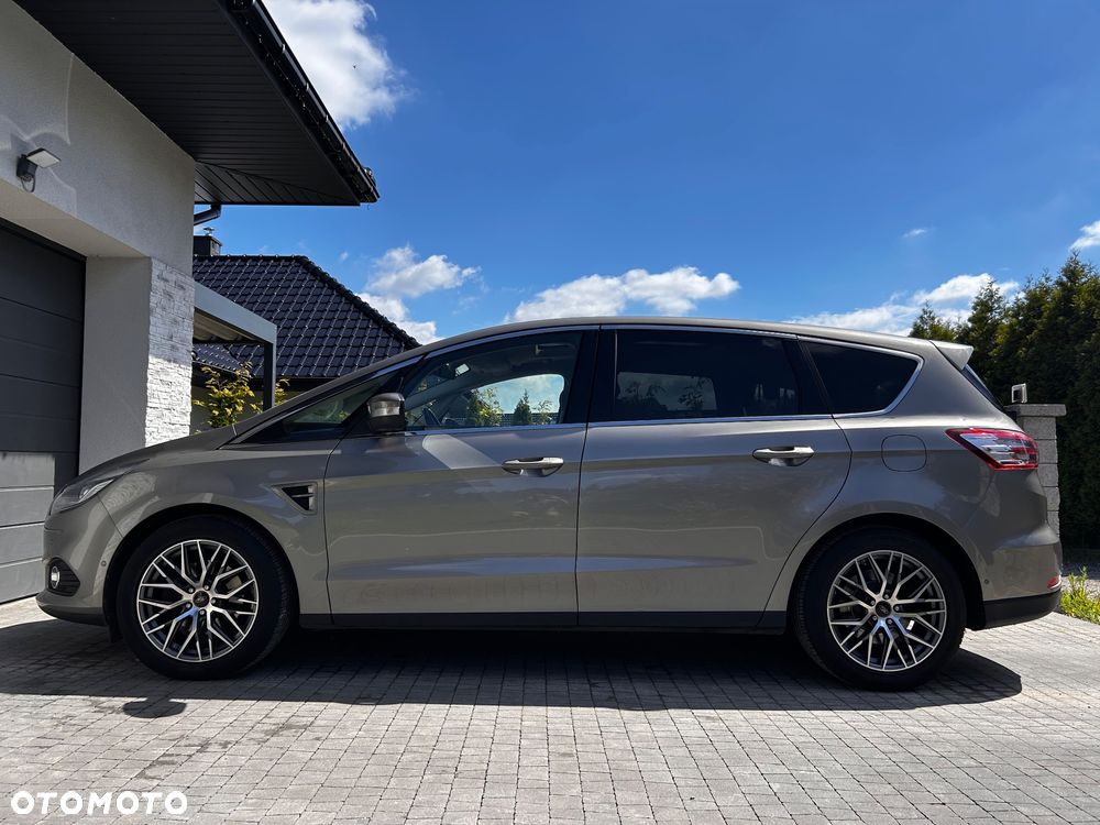 Ford S-Max 2.0 TDCi Titanium PowerShift - 6