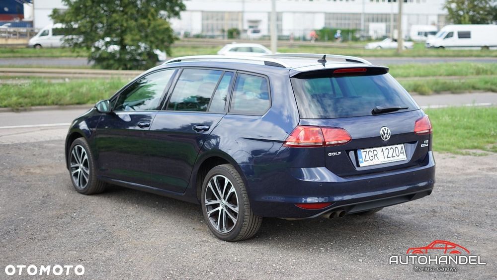 Volkswagen Golf - 4