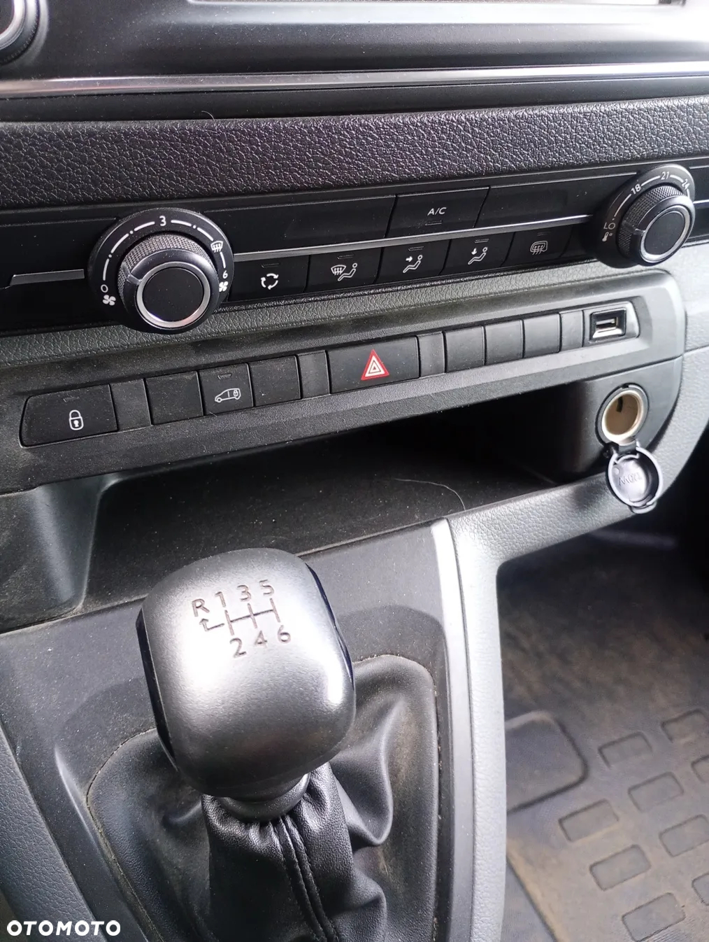 Peugeot peugeot expert 2021r+ 2019r - 9