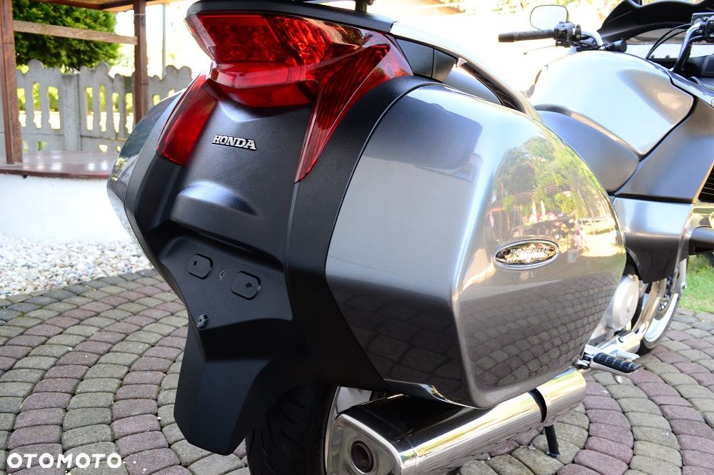 Honda NTV - 22